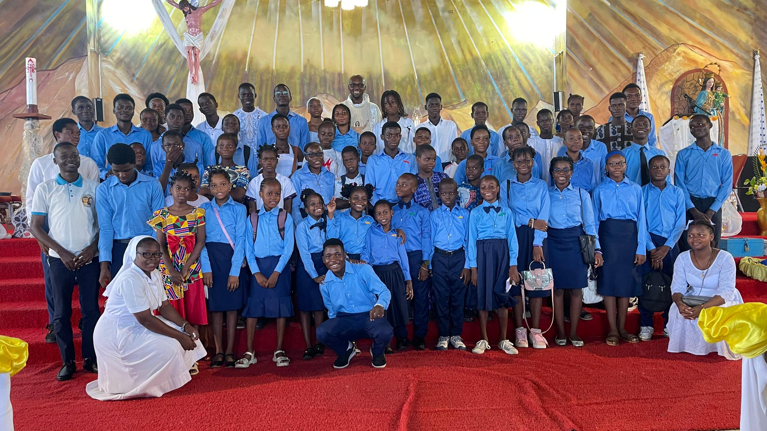 (AON) Zogbo : Fête de Saint Dominique Savio : dix jeunes ADS-ALAVI font leur promesse